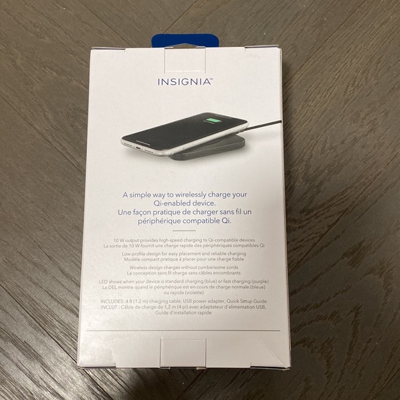 Insignia 10W Qi Wireless Charging Pad with Cable - Black (BNWT) - Picture 6 of 7